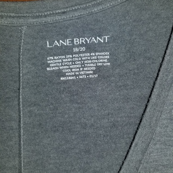 Lane Bryant V-neck tee with flowy fabric - Picture 2 of 2